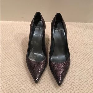 Stuart Weitzman Metallic Pewter Snakeskin Pump 7.5